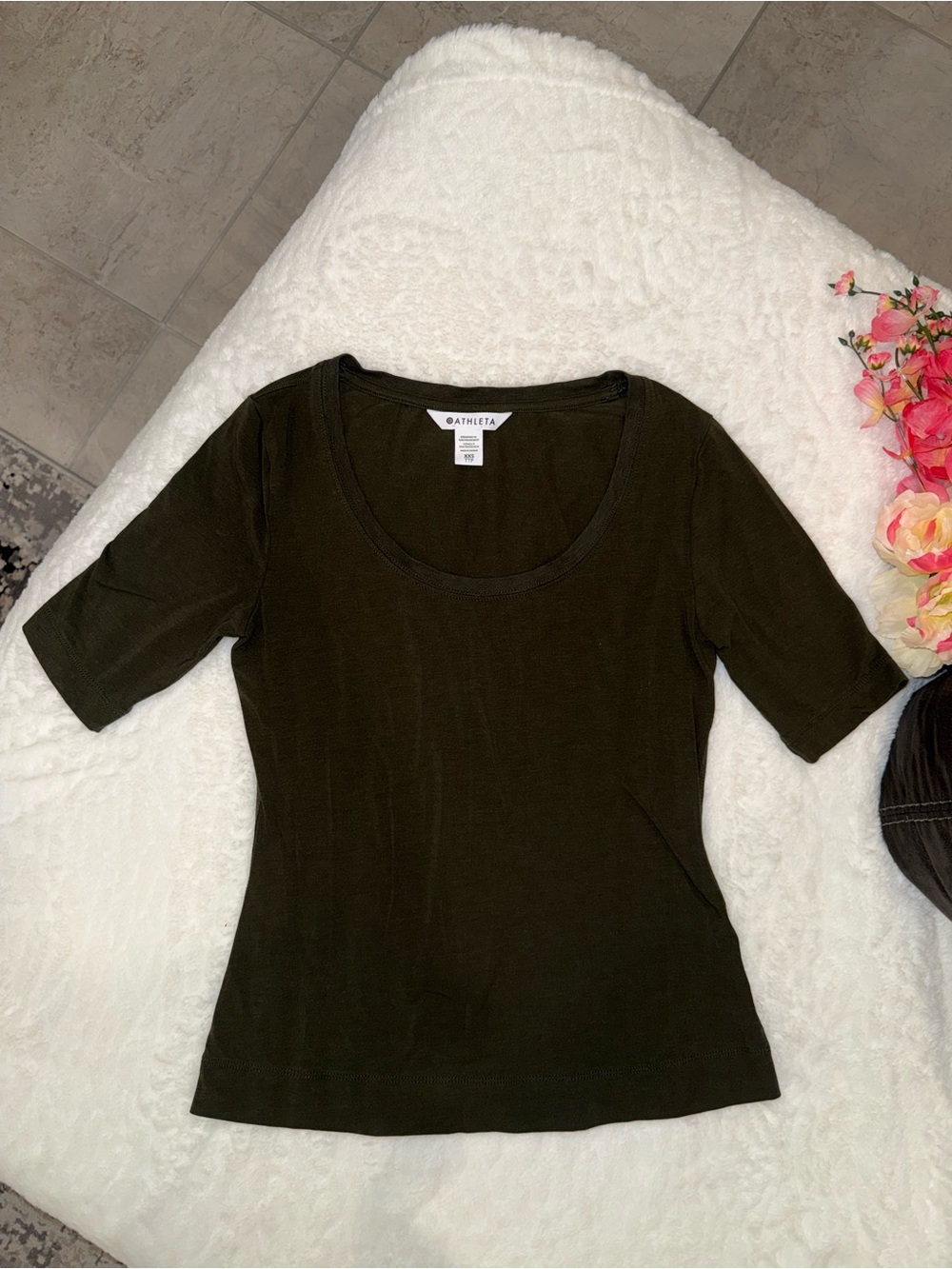 3 x 20$ Athleta Olive Scoop Neck Elbow Sleeve Top Size XXS